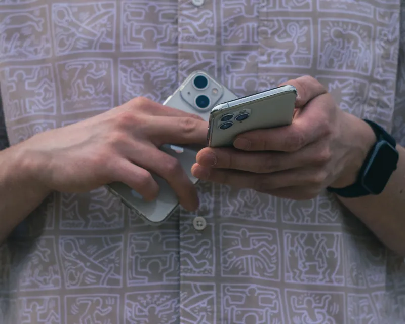 Stop Chasing New: How Buying Last Year's Flagship Could Be Your Smartest Tech Decision Yet