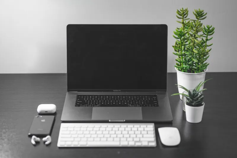 Fewer Gadgets, Bigger Bills: The Hidden Cost of Going Minimalist With Your Tech